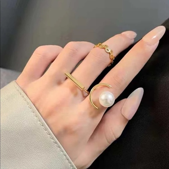 Jewelry - GOLD 4/$25 3pc Geometric Ring Set